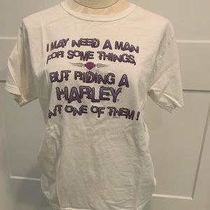EUC Harley-Davidson White Tee Shirt in size Medium.